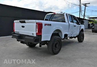 2024 Ford Super Duty F-250 XL Extended Cab Medium Bed w/Rear Doors - miniatura 5
