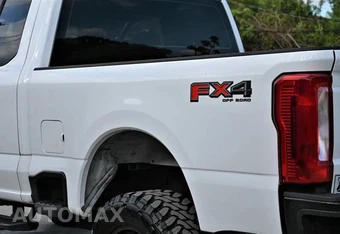 2024 Ford Super Duty F-250 XL Extended Cab Medium Bed w/Rear Doors - miniatura 8