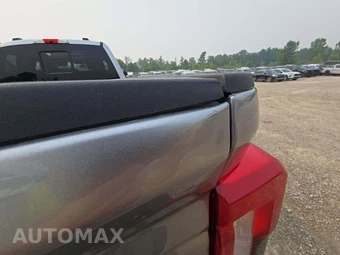 2024 Ford Super Duty F-250 XLT Crew Cab Long Bed - miniatura 18