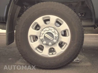 2024 Ford Super Duty F-250 XLT Crew Cab Medium Bed - miniatura 11