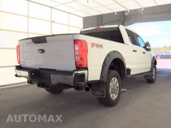 2024 Ford Super Duty F-250 XLT Crew Cab Medium Bed - miniatura 5