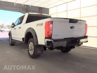 2024 Ford Super Duty F-250 XLT Crew Cab Medium Bed - miniatura 8