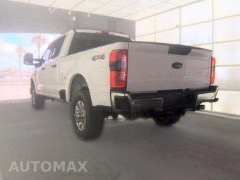 2024 Ford Super Duty F-250 XLT Crew Cab Medium Bed - miniatura 6