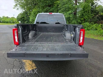 2024 Ford Super Duty F-250 XLT Crew Cab Medium Bed - miniatura 14