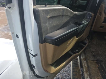 2024 Ford Super Duty F-250 XLT Crew Cab Medium Bed - miniatura 8