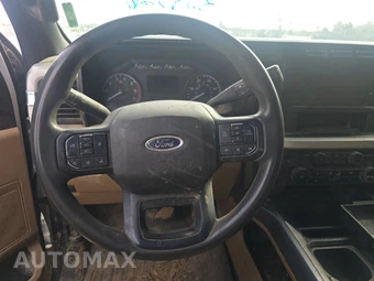 2024 Ford Super Duty F-250 XLT Crew Cab Medium Bed - miniatura 9