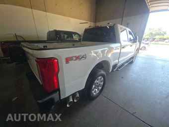 2024 Ford Super Duty F-250 XLT Crew Cab Medium Bed - miniatura 4