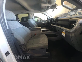 2024 Ford Super Duty F-250 XLT Crew Cab Medium Bed - miniatura 8