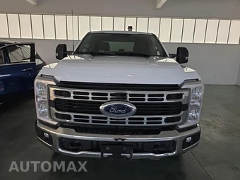 2024 Ford Super Duty F-250 XLT Crew Cab Medium Bed - miniatura 2