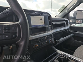 2024 Ford Super Duty F-250 XLT Crew Cab Medium Bed - miniatura 11