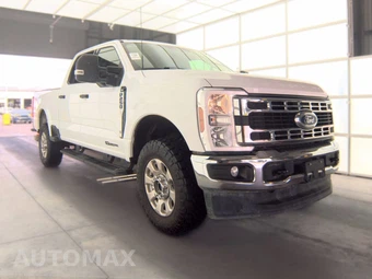 2024 Ford Super Duty F-250 XLT Crew Cab Medium Bed - miniatura 3