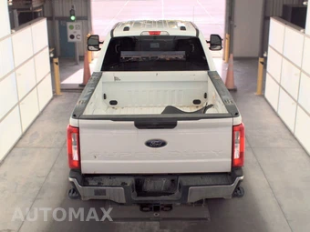2024 Ford Super Duty F-250 XLT Crew Cab Medium Bed - miniatura 5