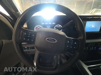 2024 Ford Super Duty F-250 XLT Crew Cab Medium Bed - miniatura 10