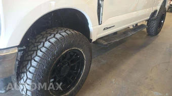 2024 Ford Super Duty F-250 XLT Crew Cab Medium Bed - miniatura 18