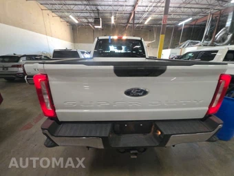 2024 Ford Super Duty F-250 XLT Crew Cab Medium Bed - miniatura 5