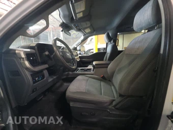 2024 Ford Super Duty F-250 XLT Crew Cab Medium Bed - miniatura 7
