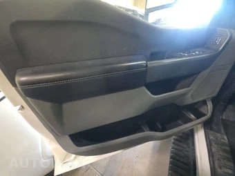 2024 Ford Super Duty F-250 XLT Crew Cab Medium Bed - miniatura 9