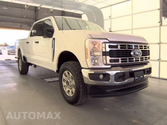 2024 Ford Super Duty F-250 XLT Crew Cab Medium Bed - miniatura 3