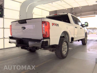 2024 Ford Super Duty F-250 XLT Crew Cab Medium Bed - miniatura 4