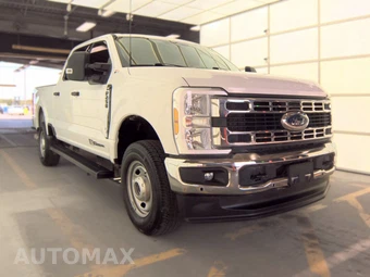2024 Ford Super Duty F-250 XLT Crew Cab Medium Bed - miniatura 4