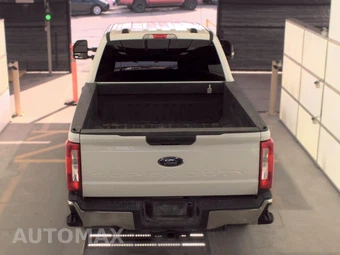 2024 Ford Super Duty F-250 XLT Crew Cab Medium Bed - miniatura 6