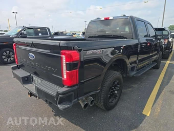 2024 Ford Super Duty F-250 XLT Crew Cab Medium Bed - miniatura 3