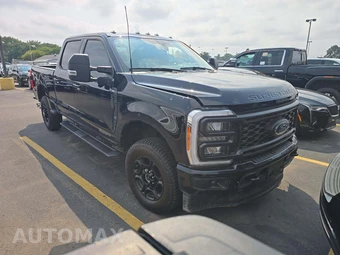 2024 Ford Super Duty F-250 XLT Crew Cab Medium Bed - miniatura 4