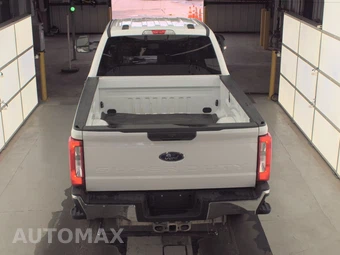 2024 Ford Super Duty F-250 XLT Crew Cab Medium Bed - miniatura 5