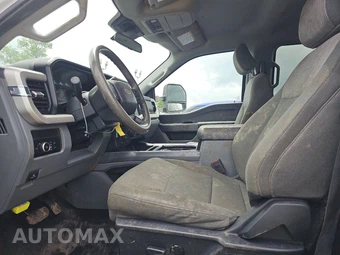2024 Ford Super Duty F-250 XLT Crew Cab Medium Bed - miniatura 7