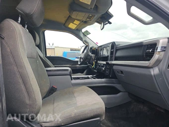 2024 Ford Super Duty F-250 XLT Crew Cab Medium Bed - miniatura 8