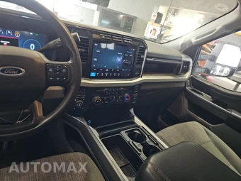 2024 Ford Super Duty F-250 XLT Crew Cab Medium Bed - miniatura 11