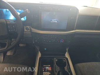 2024 Ford Super Duty F-250 XLT Crew Cab Medium Bed - miniatura 11