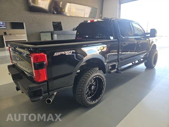 2024 Ford Super Duty F-250 XLT Crew Cab Medium Bed - miniatura 4