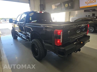 2024 Ford Super Duty F-250 XLT Crew Cab Medium Bed - miniatura 6