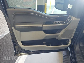2024 Ford Super Duty F-250 XLT Crew Cab Medium Bed - miniatura 9