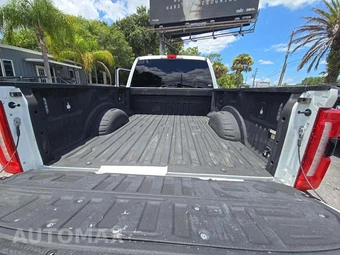 2024 Ford Super Duty F-250 XLT Crew Cab Medium Bed - miniatura 14