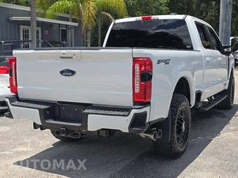 2024 Ford Super Duty F-250 XLT Crew Cab Medium Bed - miniatura 3