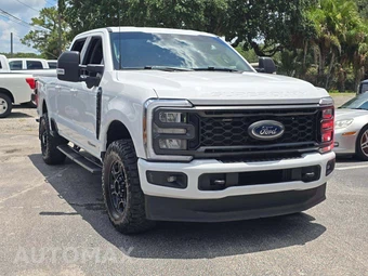 2024 Ford Super Duty F-250 XLT Crew Cab Medium Bed - miniatura 4