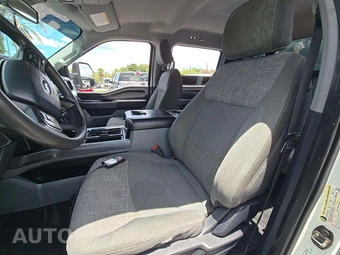 2024 Ford Super Duty F-250 XLT Crew Cab Medium Bed - miniatura 6