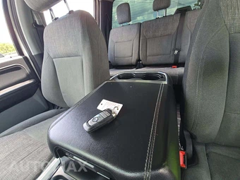 2024 Ford Super Duty F-250 XLT Crew Cab Medium Bed - miniatura 8