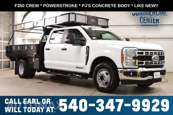 2024 Ford Super Duty F-350 Cab Chassis XL Crew Cab DRW - miniatura 1