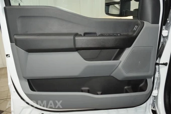 2024 Ford Super Duty F-350 Cab Chassis XL Crew Cab DRW - miniatura 36