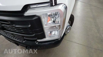 2024 Ford Super Duty F-350 Cab Chassis XL Crew Cab DRW - miniatura 22