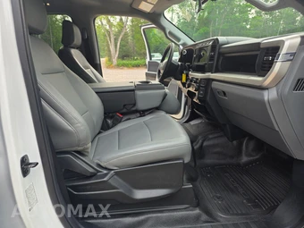2024 Ford Super Duty F-350 Cab Chassis XL Crew Cab DRW - miniatura 24