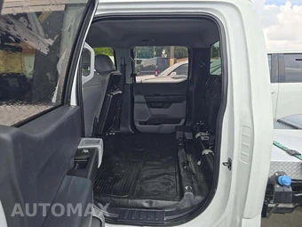 2024 Ford Super Duty F-350 Cab Chassis XL Crew Cab DRW - miniatura 13