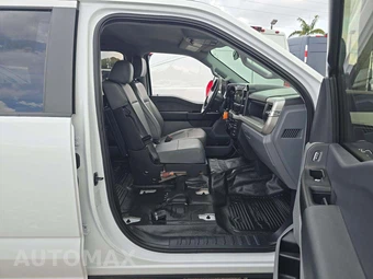 2024 Ford Super Duty F-350 Cab Chassis XL Crew Cab DRW - miniatura 17