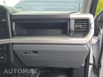 2024 Ford Super Duty F-350 Cab Chassis XL Crew Cab DRW - miniatura 18