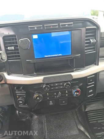 2024 Ford Super Duty F-350 Cab Chassis XL Crew Cab DRW - miniatura 24