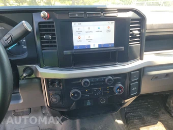 2024 Ford Super Duty F-350 Cab Chassis XL Crew Cab DRW - miniatura 17