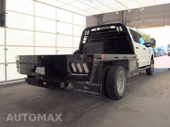 2024 Ford Super Duty F-350 Cab Chassis XL Crew Cab DRW - miniatura 5